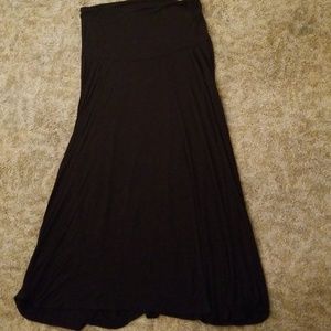 Motherhood maternity plus sized maxi skirt